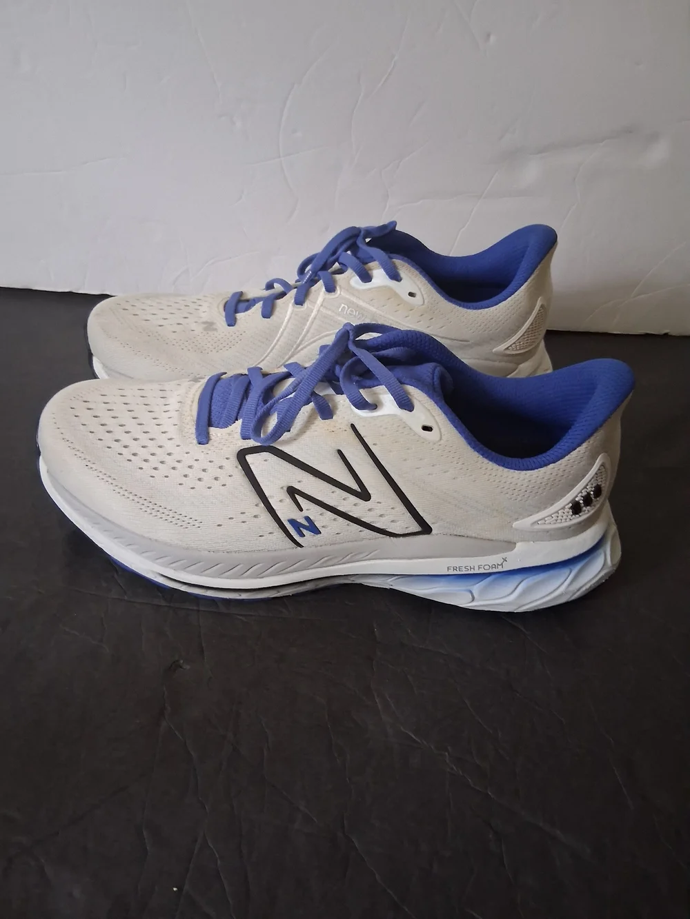 New Balance Fresh Foam X 860 v12 Men's Size 10 White Blue Stability Shoes - Picture 1 of 6